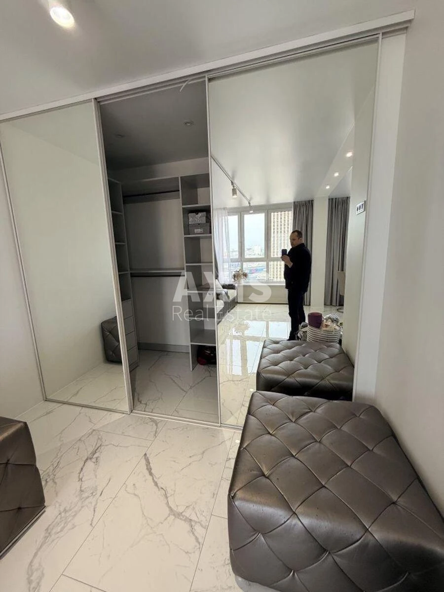 1k apartment pr-t Stepana Bandery 38701613