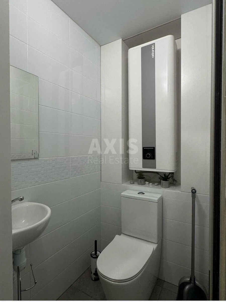 3k apartment pr-t Glushkova Akademika 96593910