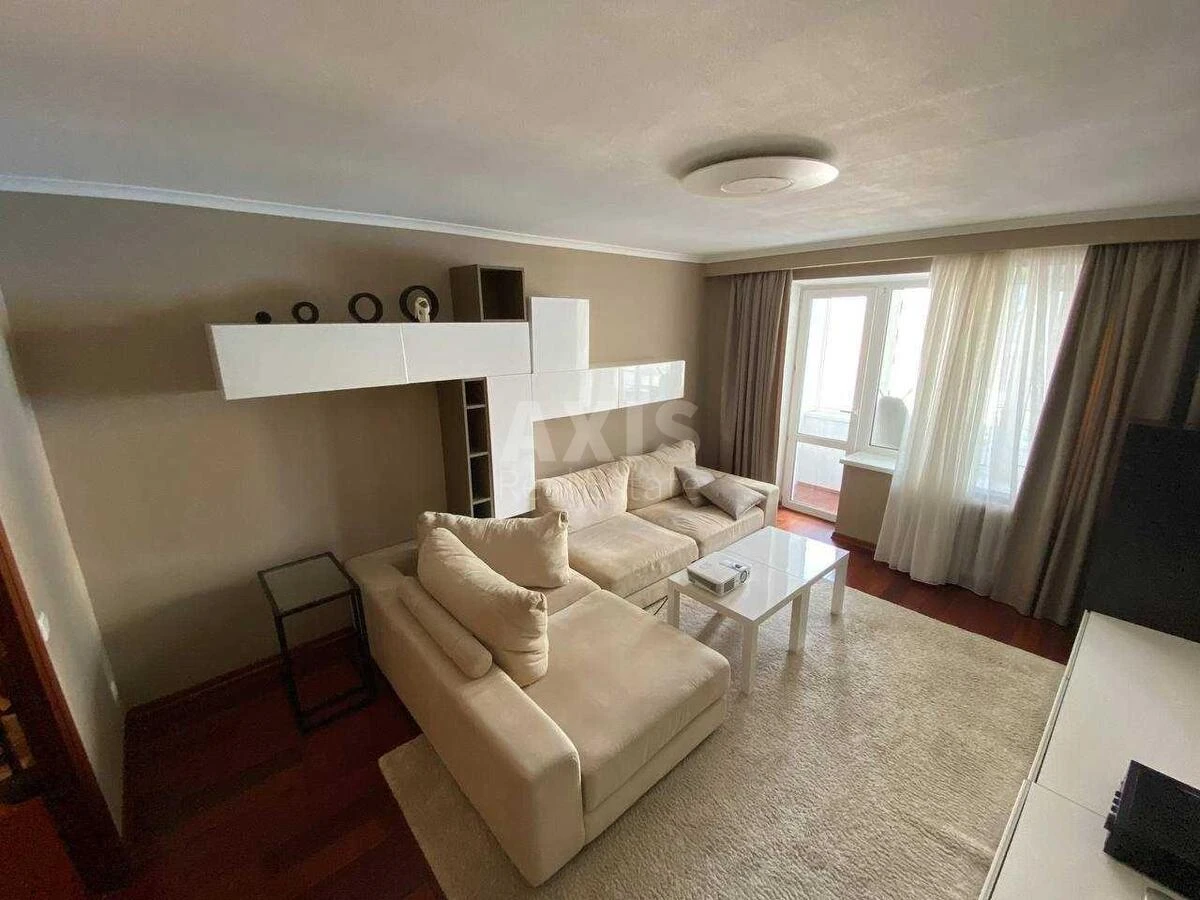 3k apartment vul. Shovkovychna 48656500