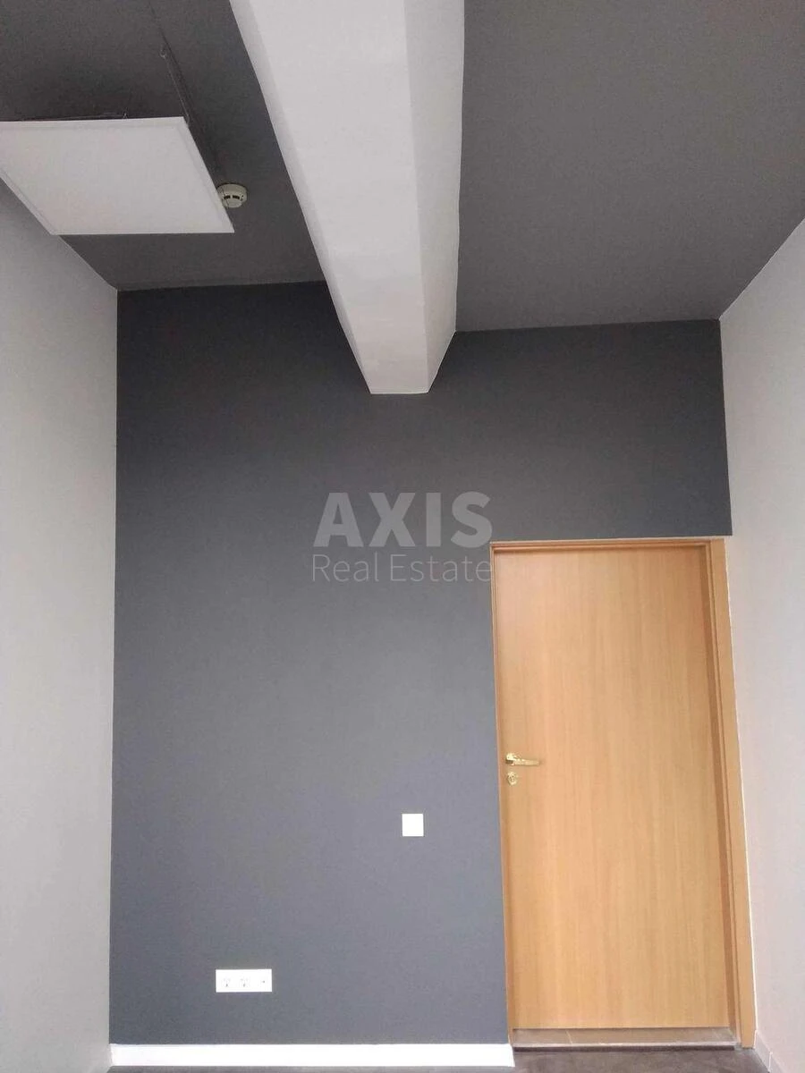 Office vul. Sverstjuka Jevgena 11Б, 40m2641345