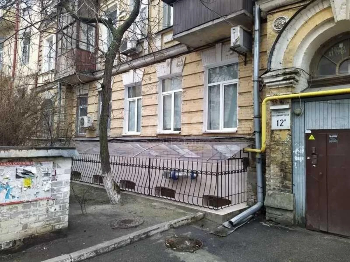 Объект торговли ул. Владимирская 12В, 96м271993