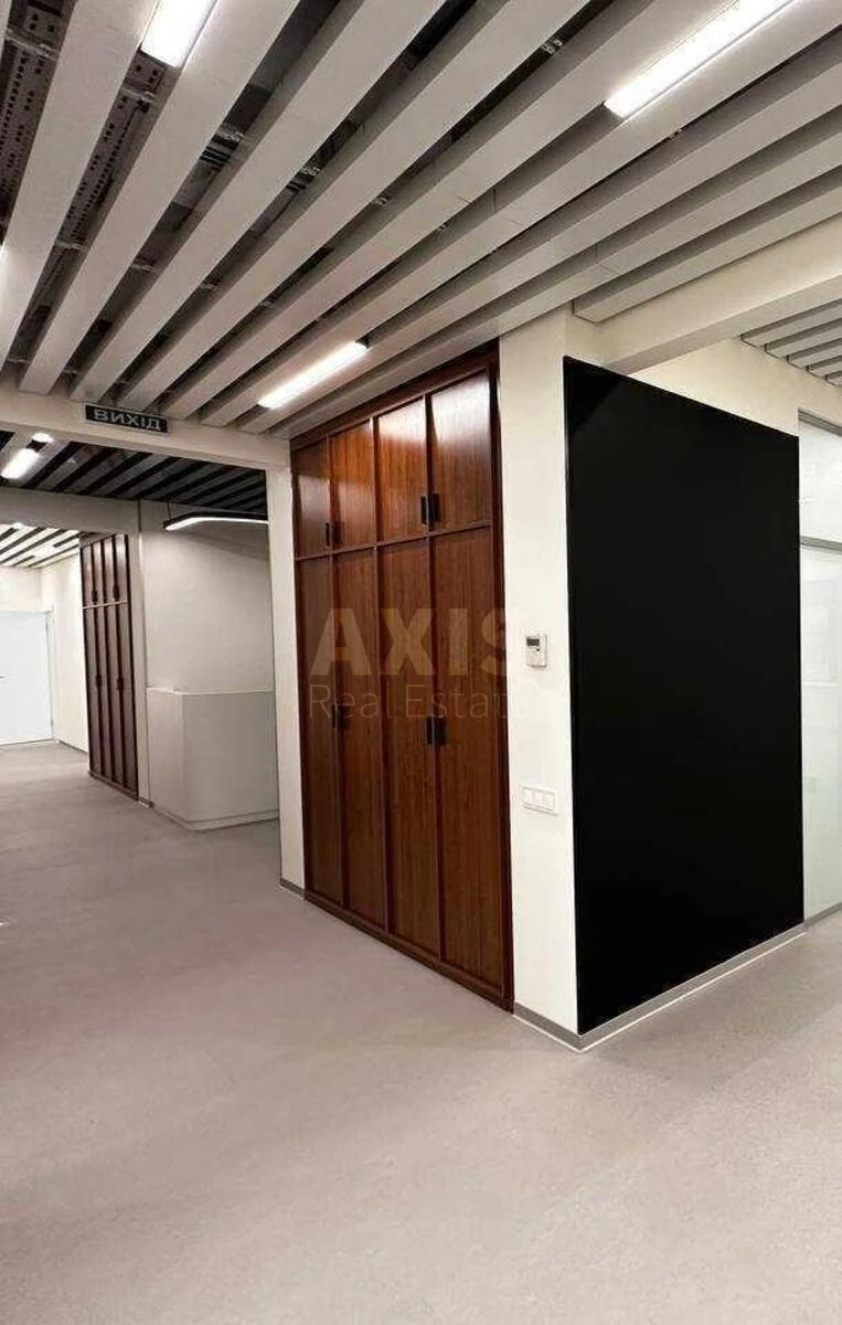 Office vul. Gonchara Olesja 41, 400m2673952