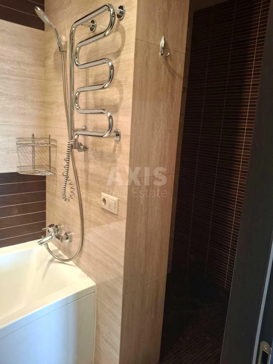 3k apartment vul. Staronavodnyc'ka 8Б7054815