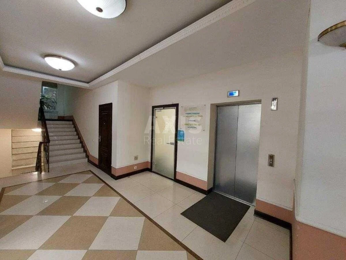 Office vul. Glybochyc'ka 40, 127m27104415