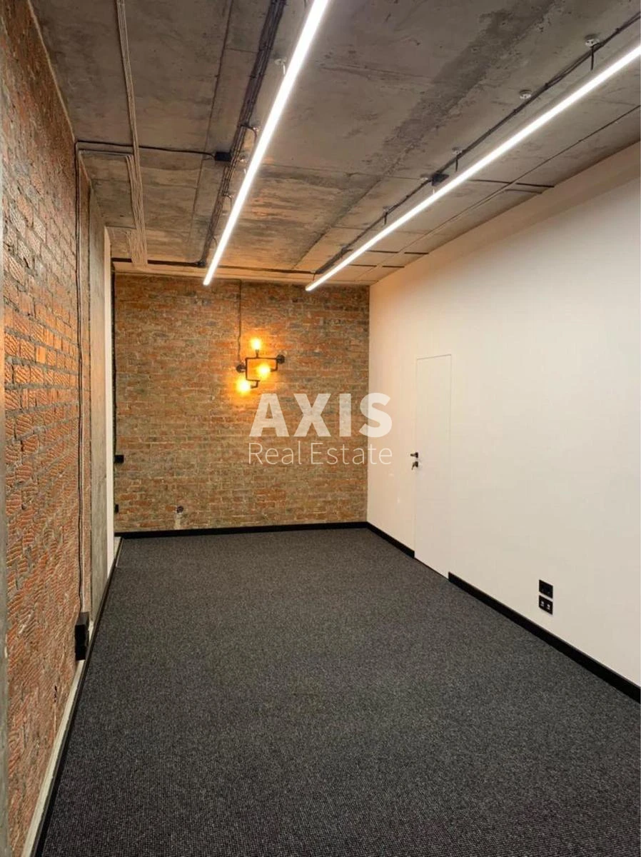 Office vul. Jevgena Konoval'cja 44А, 117m2276923