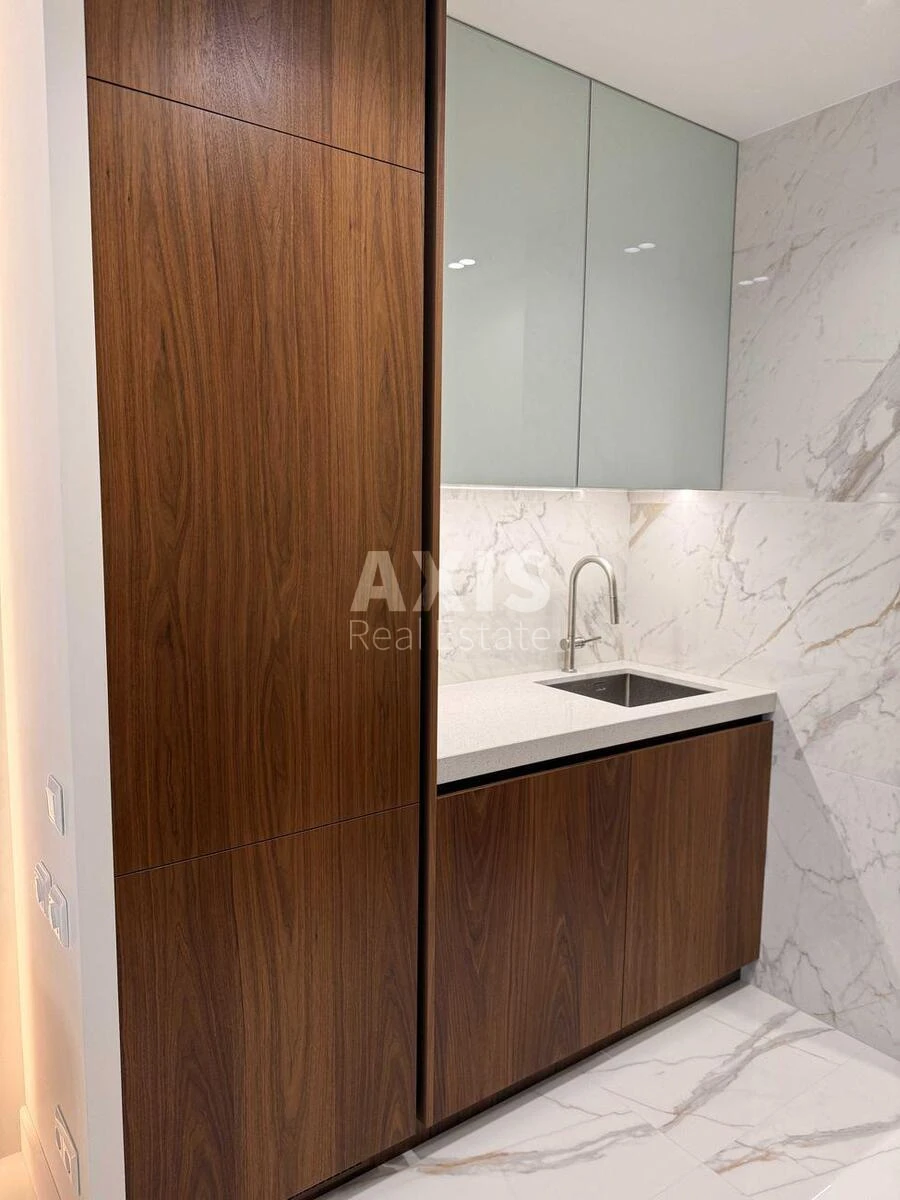 1k apartment pr-t Berestejskij 11, Block 356537