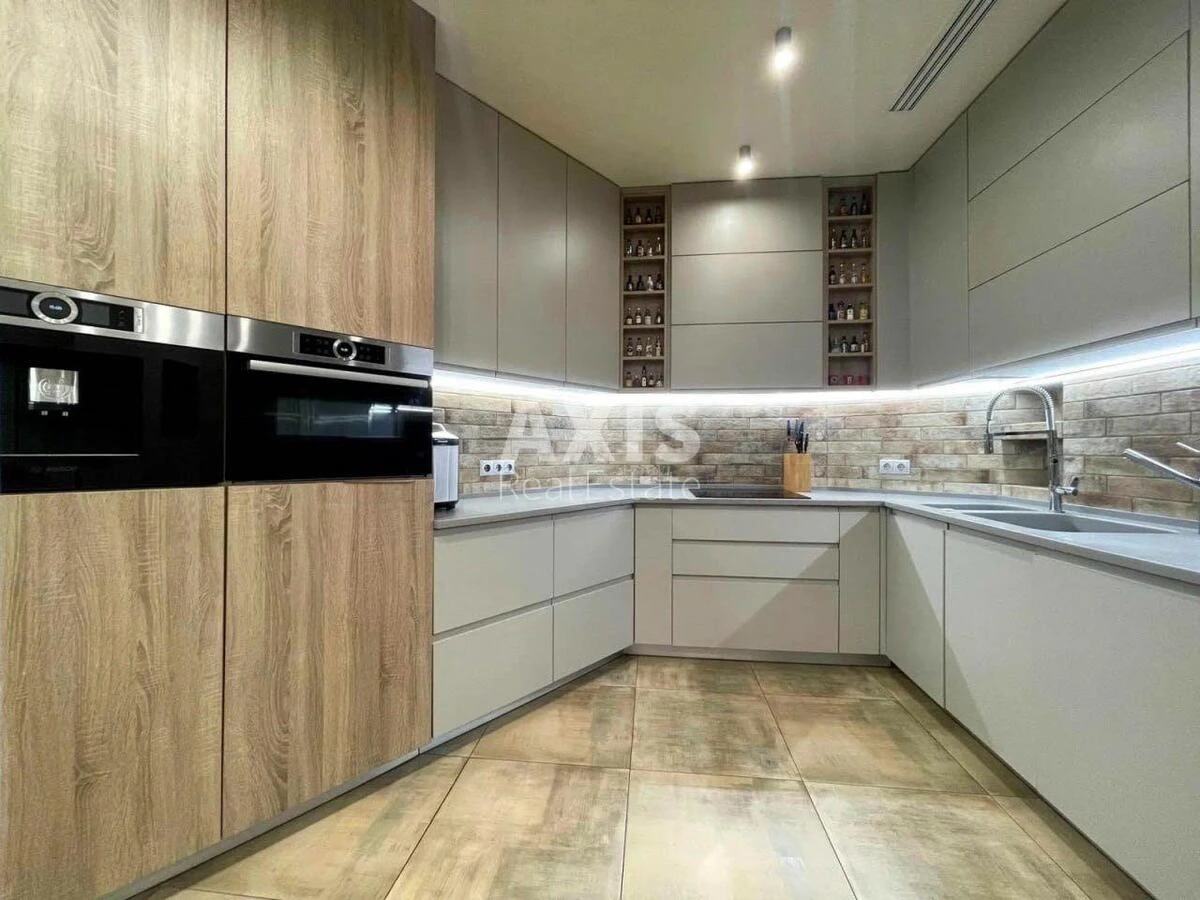 3k apartment vul. Vasylya Tyutyunnyka 52/160424