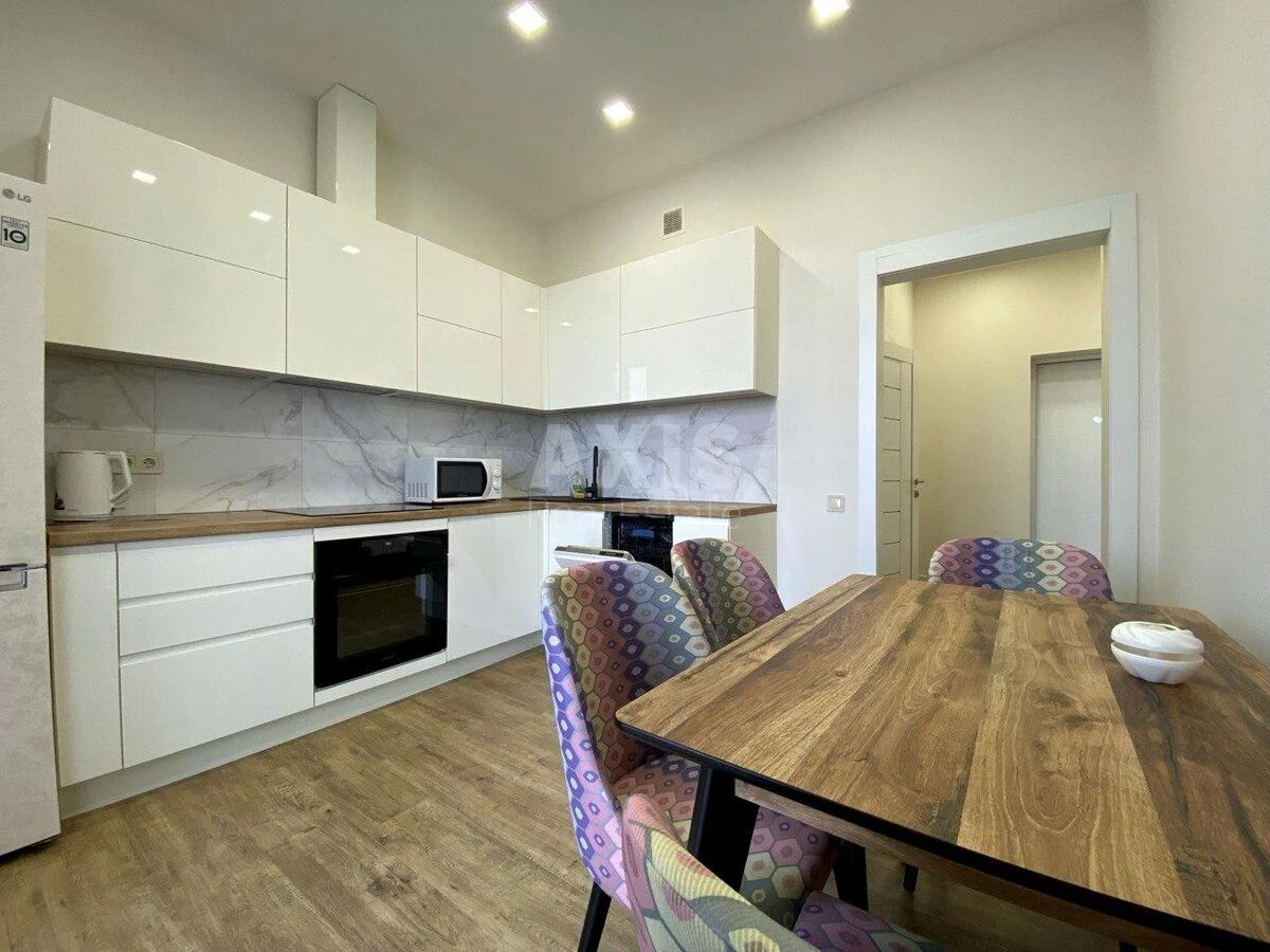 1k apartment vul. Bul'varno-Kudrjavs'ka 15А668517