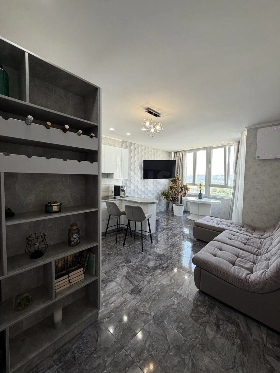 2k apartment vul. Panel'na 7715520