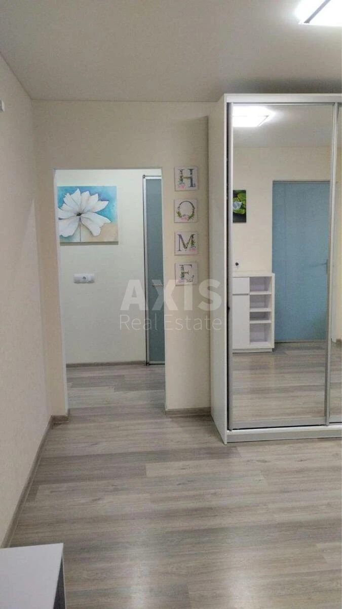 3k apartment pr-t Glushkova Akademika 96593911