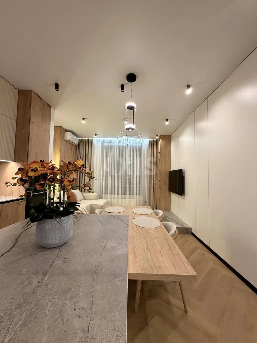 2k apartment vul. Vasylya Tyutyunnyka 39/2703533