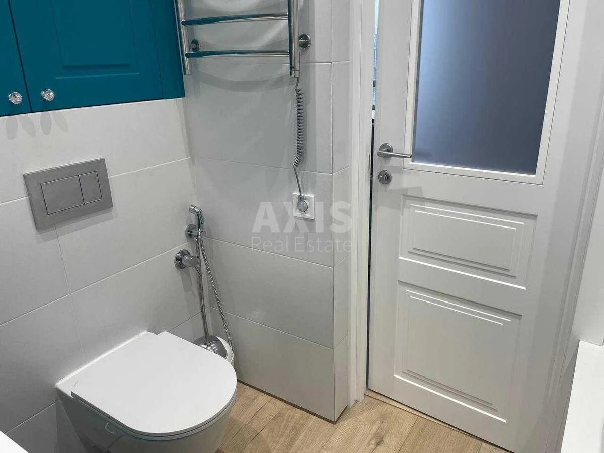 2k apartment vul. Saljutna 2Б673018