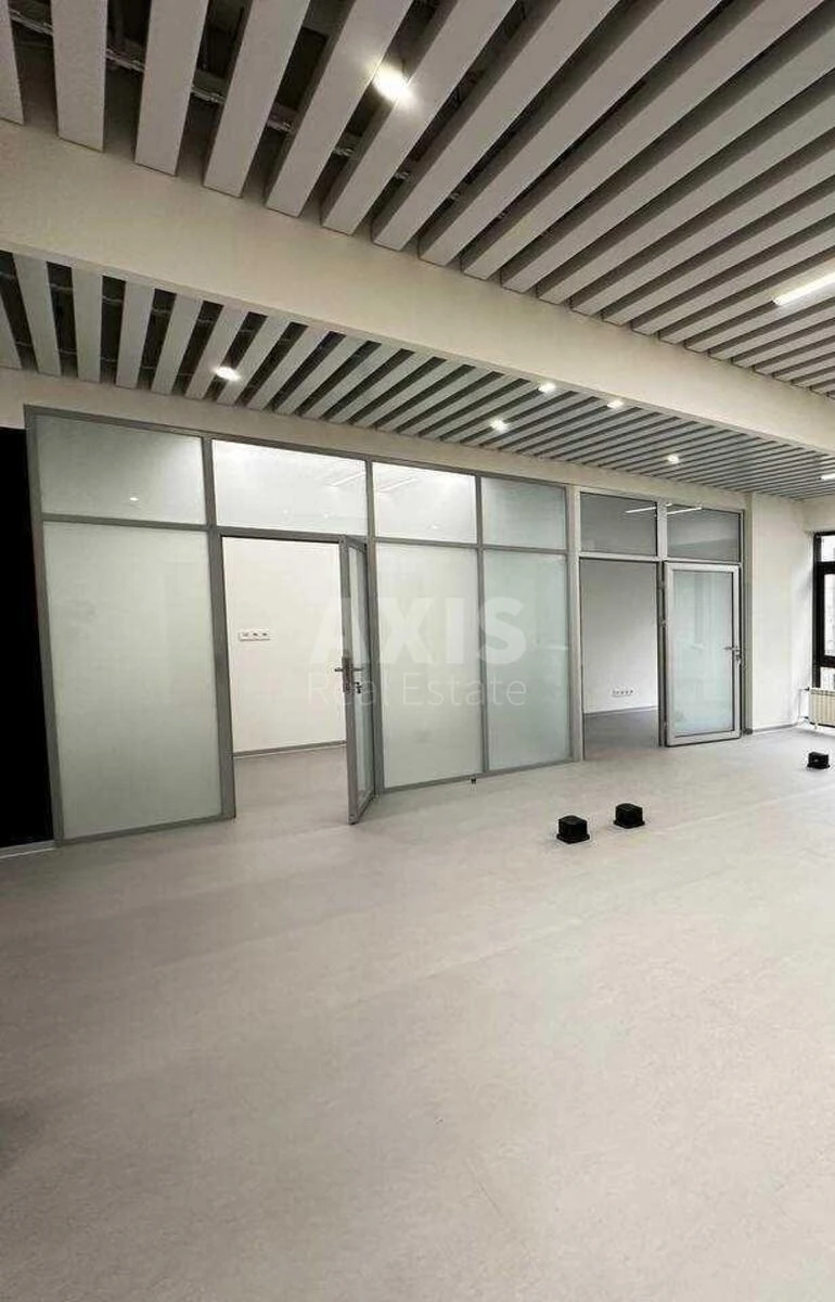 Office vul. Gonchara Olesja 41, 400m2673953