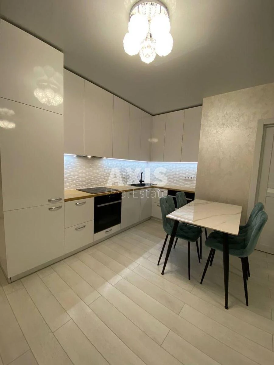 4k apartment pr-t Sobornosti 1763724