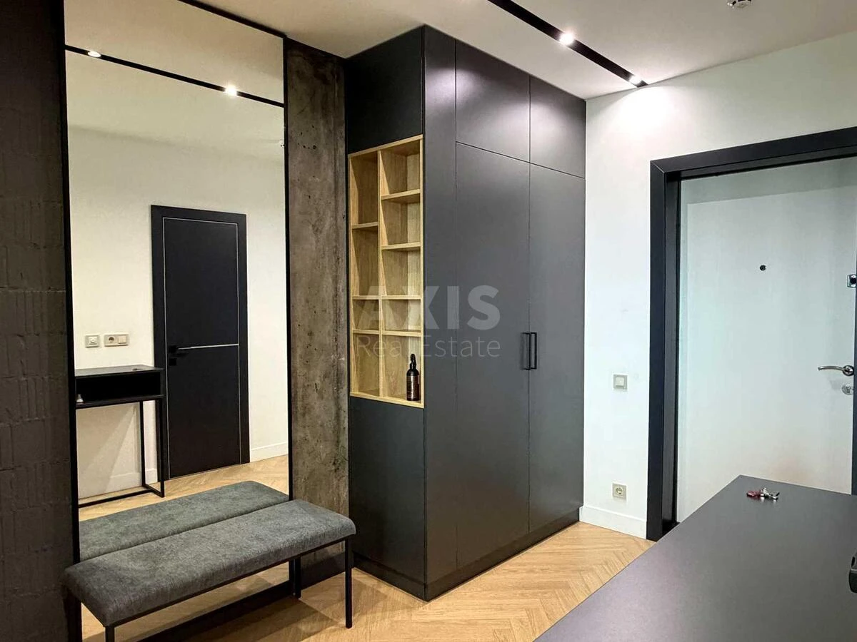 1k apartment pr-t Berestejskij 5В705388