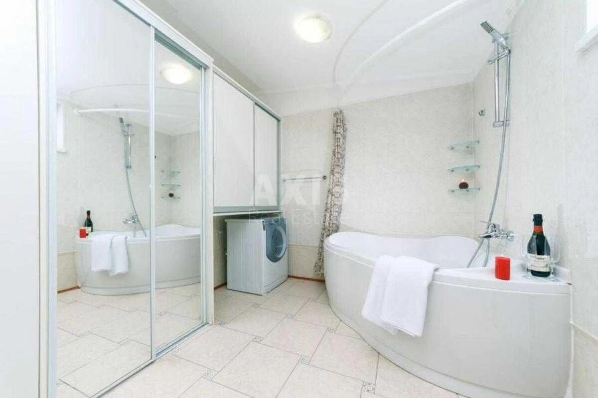 4k apartment vul. Evgena Chykalenko 19674624