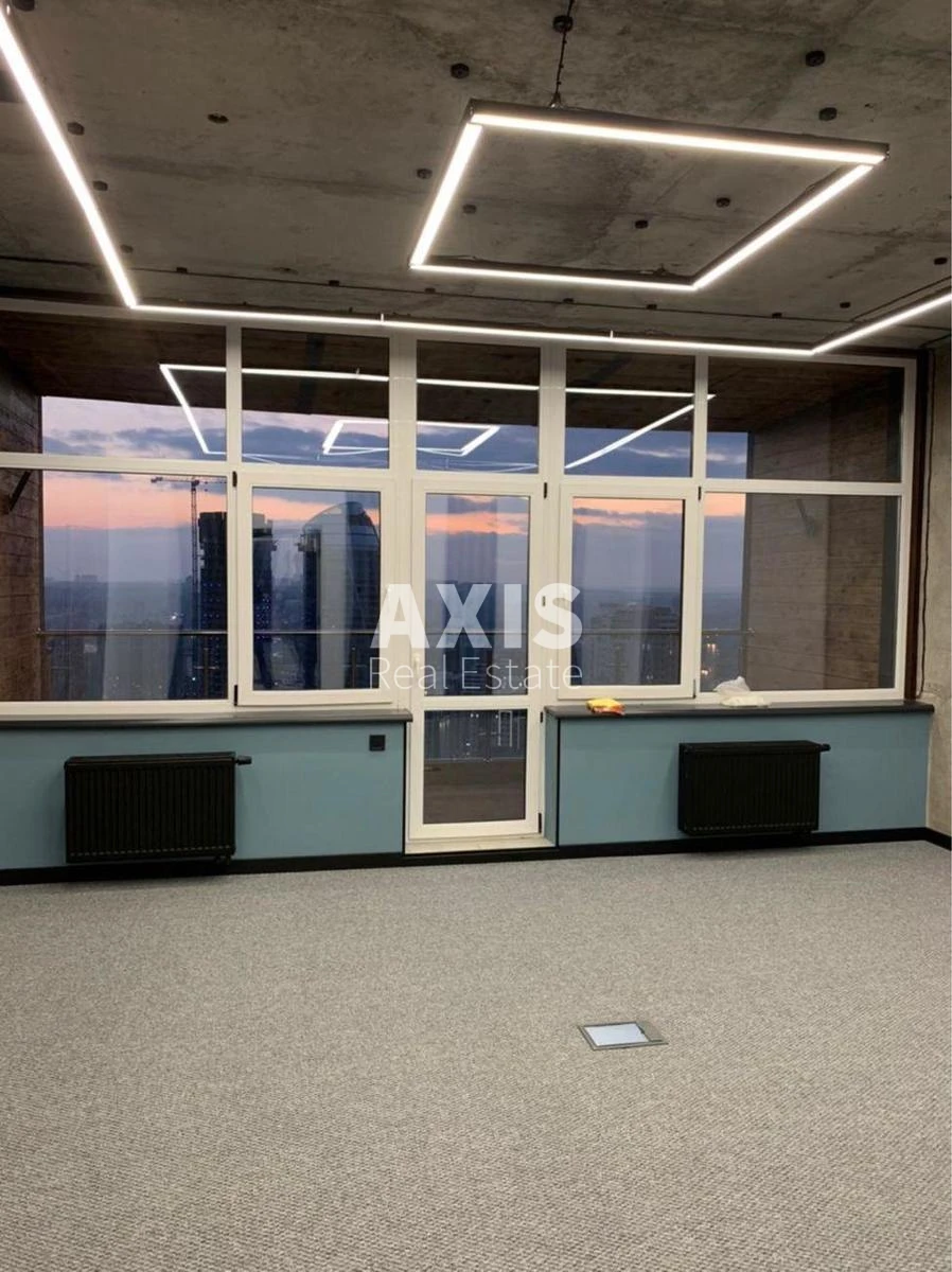 Office vul. Jevgena Konoval'cja 44А, 117m2276924