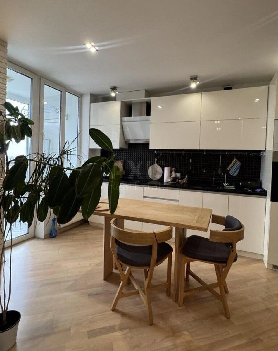 1k apartment vul. Lebedjeva-Kumacha 7В677631