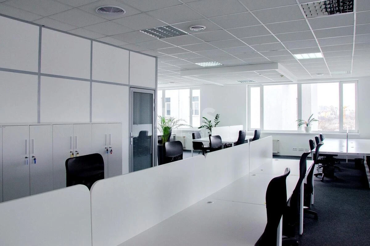 Office vul. Pymonenka Mykoly 13, 376m2678529
