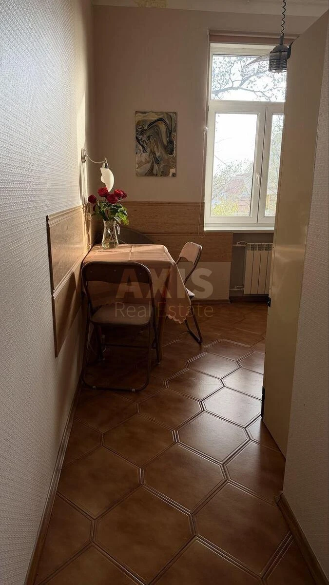 2к квартира ул. Кропивницкого 18678161