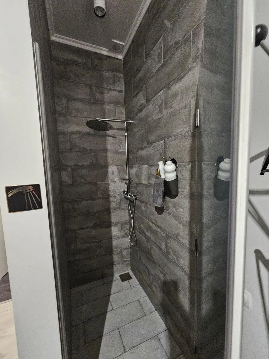 Объект торговли ул. Евгена Маланюка 55/2, 195м2645397