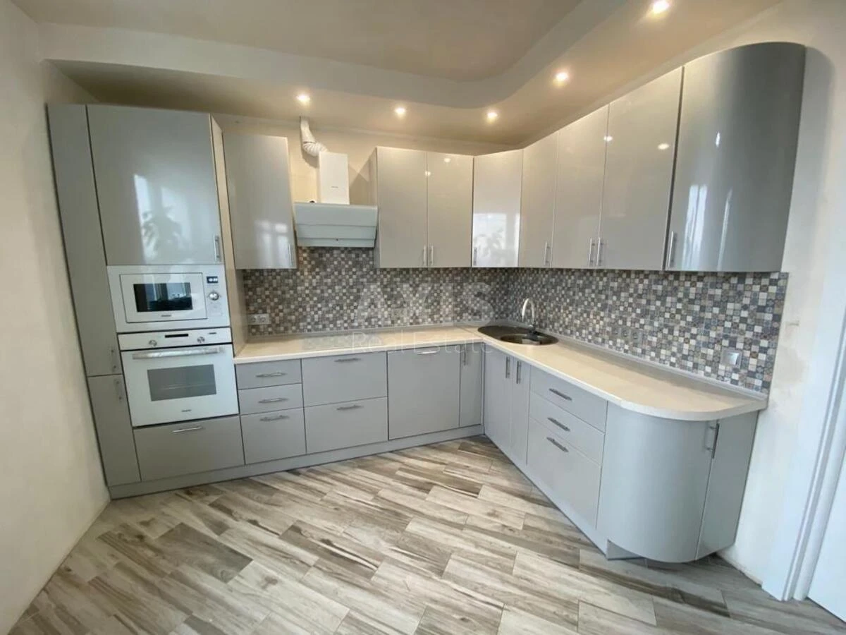 3к квартира ул. Кондратюка Юрия 361182