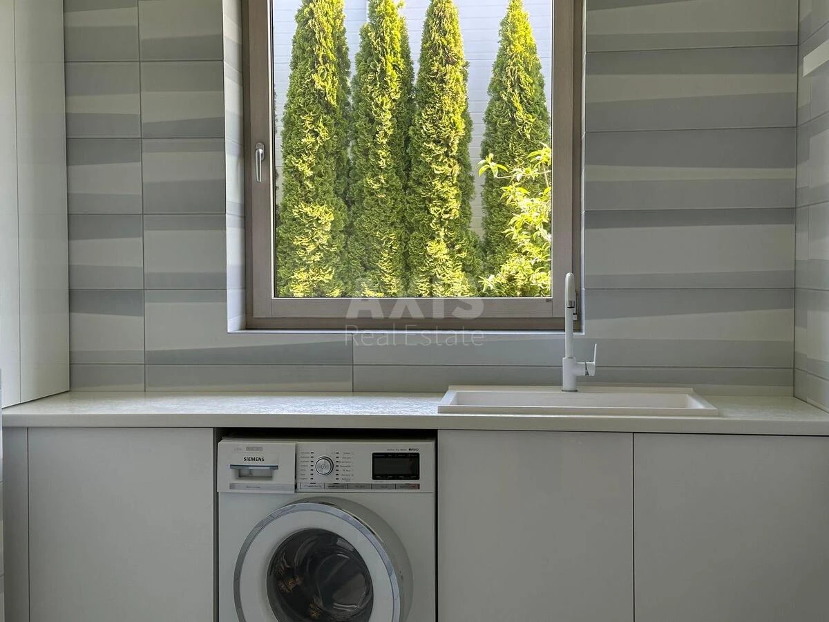 Дoм ул. Центральная, 500м2, город Киев513509