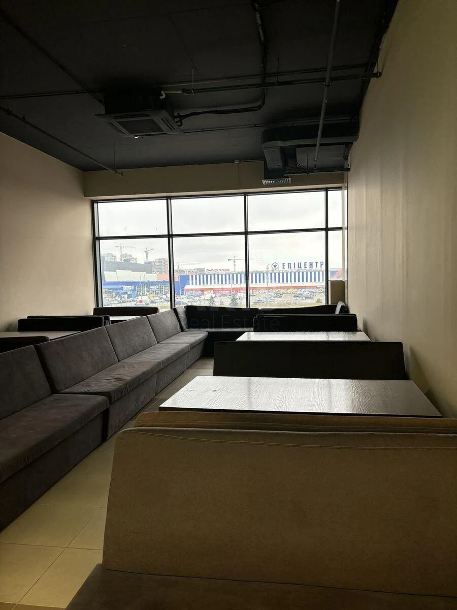 Trade object vul. Ljatoshyns'kogo 14, 9000m2596700