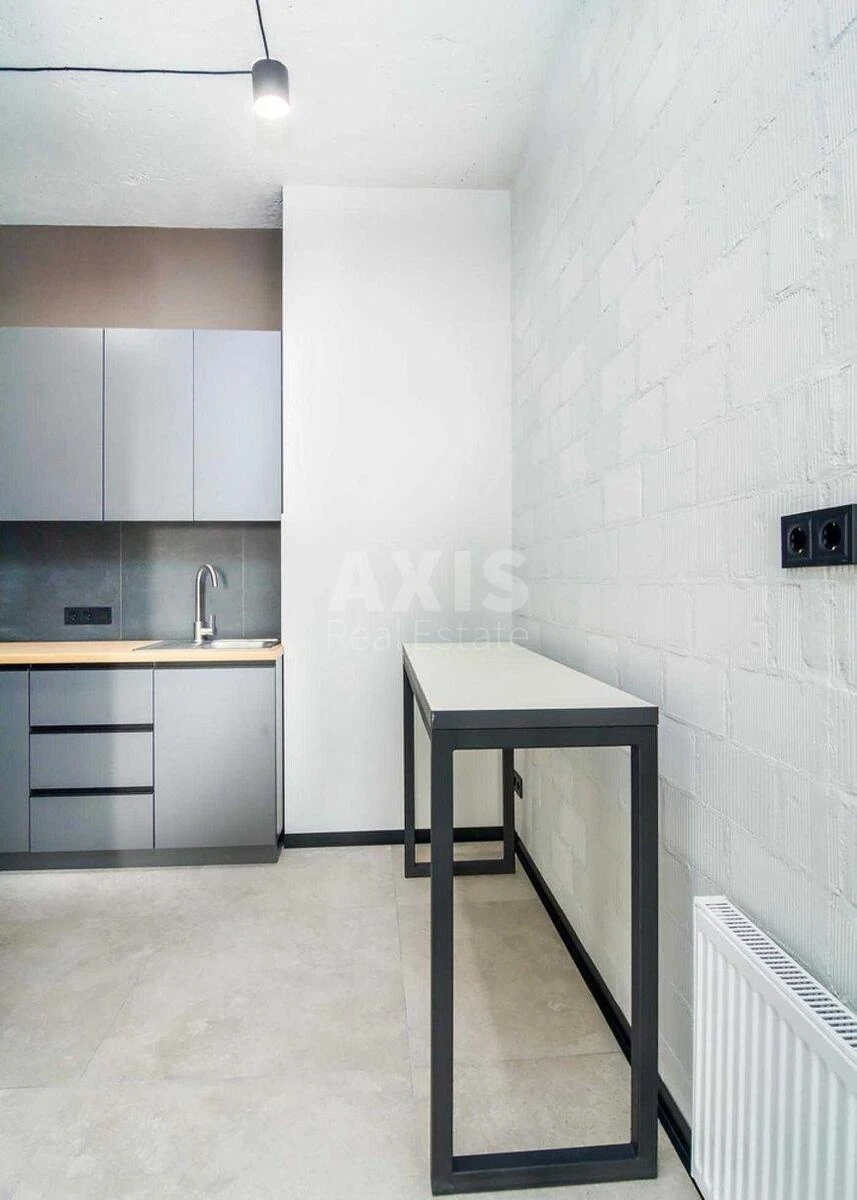 Office vul. Kudri Ivana 26, 140m2673199