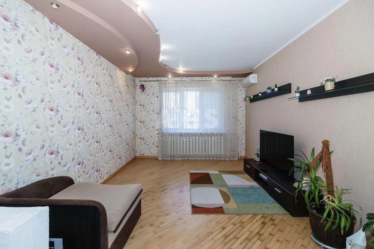 3k apartment vul. Lunachars'kogo 1/2600792