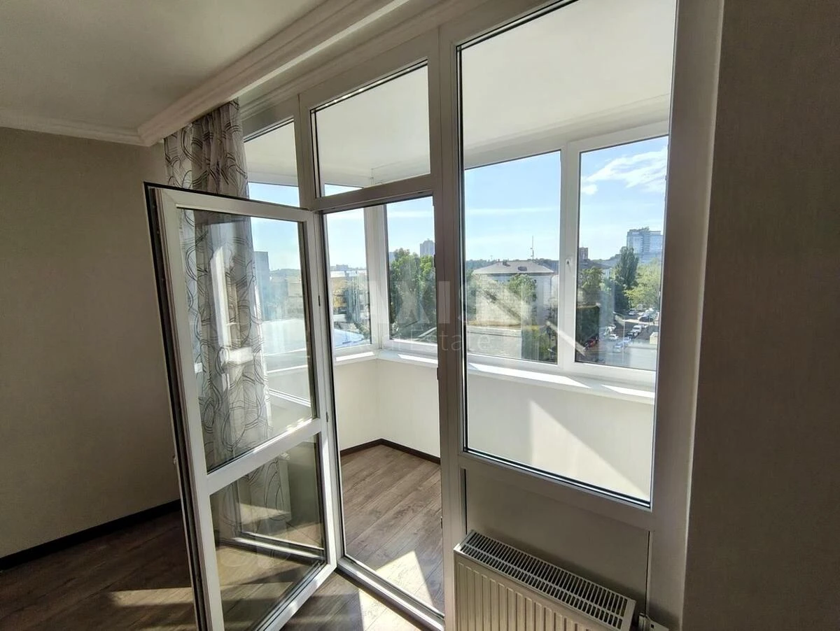 2k apartment vul. Yulia Zdanovska 71Б6896811