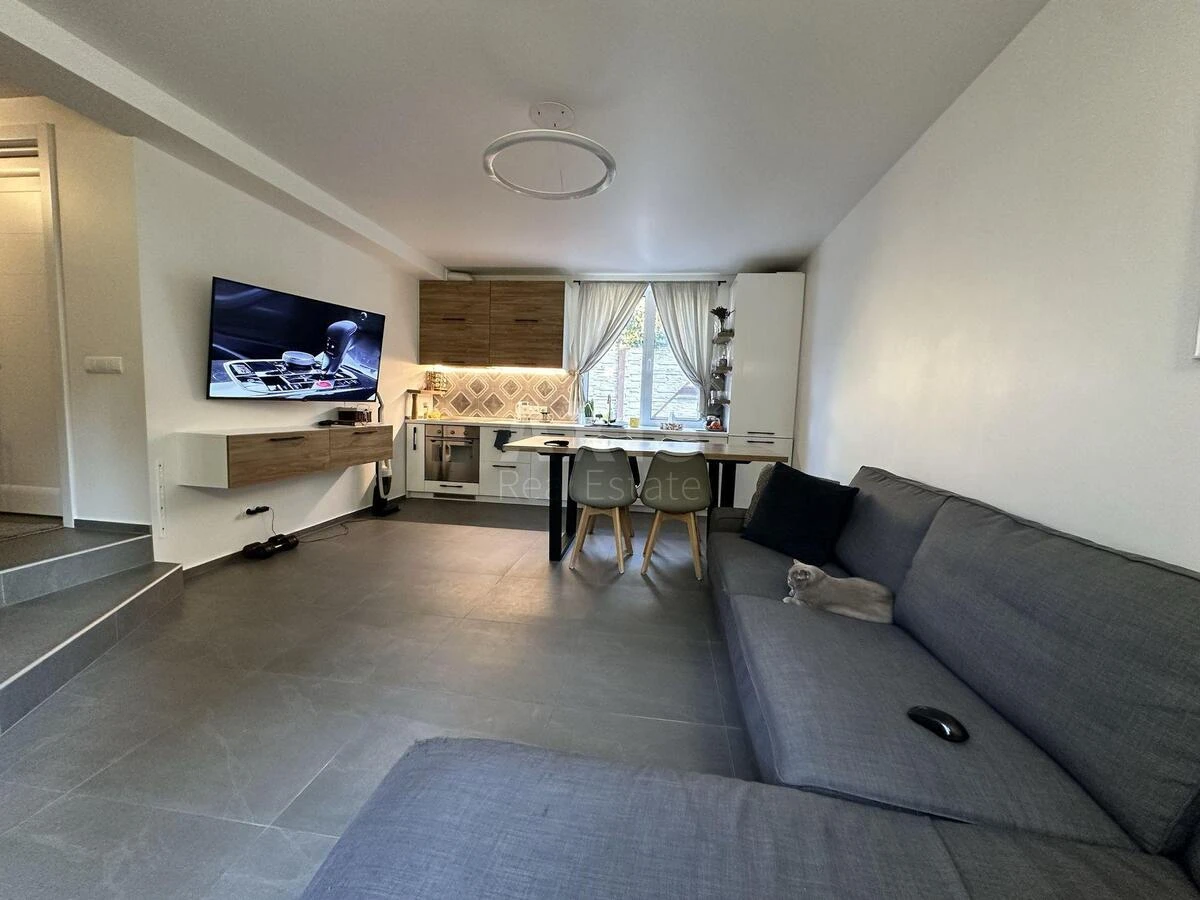 House rajon Sadova vul., Darnyc'kyj, 127m2, Kyiv city509530