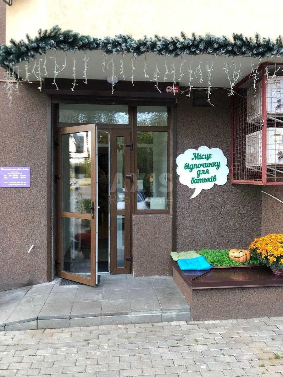 Trade object vul. Yulia Zdanovska 46/1, 92m265151