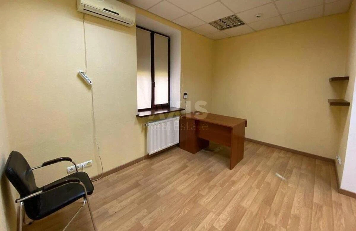 Office vul. Pryvitna 21/2, 350m2651098