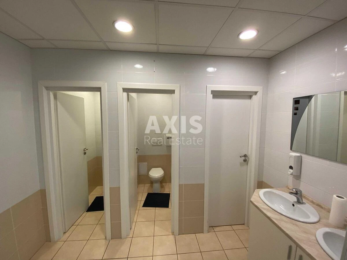 Office vul. Degtjarivs'ka 27Т, 781m2534679