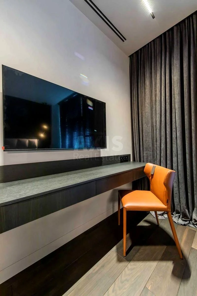 2к квартира ул. Андрея Верхогляда 18655289