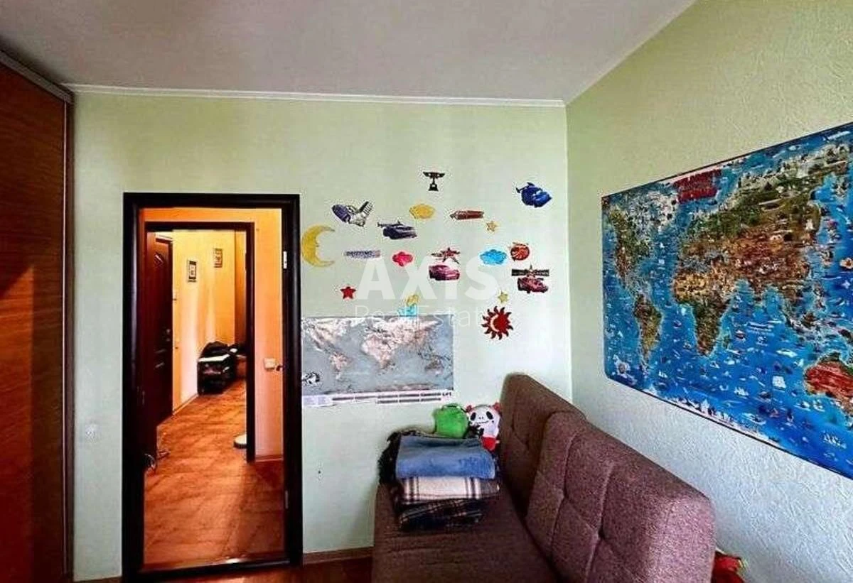 4k apartment pr-t Vatutina Generala 10318696