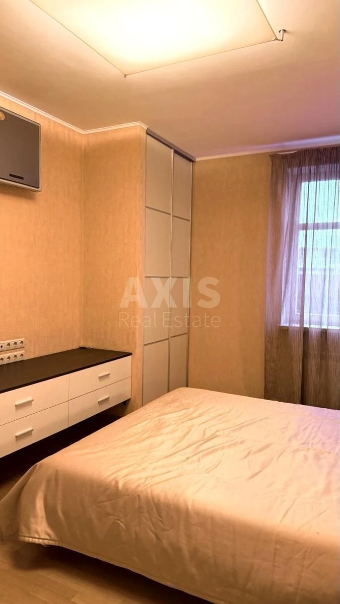 1к квартира ул. Евгения Коновальца 32Б7014911