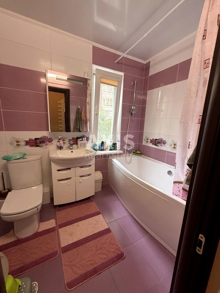 3k apartment vul. Urlivs'ka 20702574