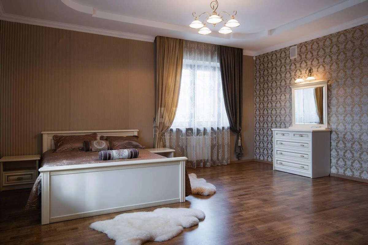 Дoм ул. Приветная, 499м2, город Киев506196