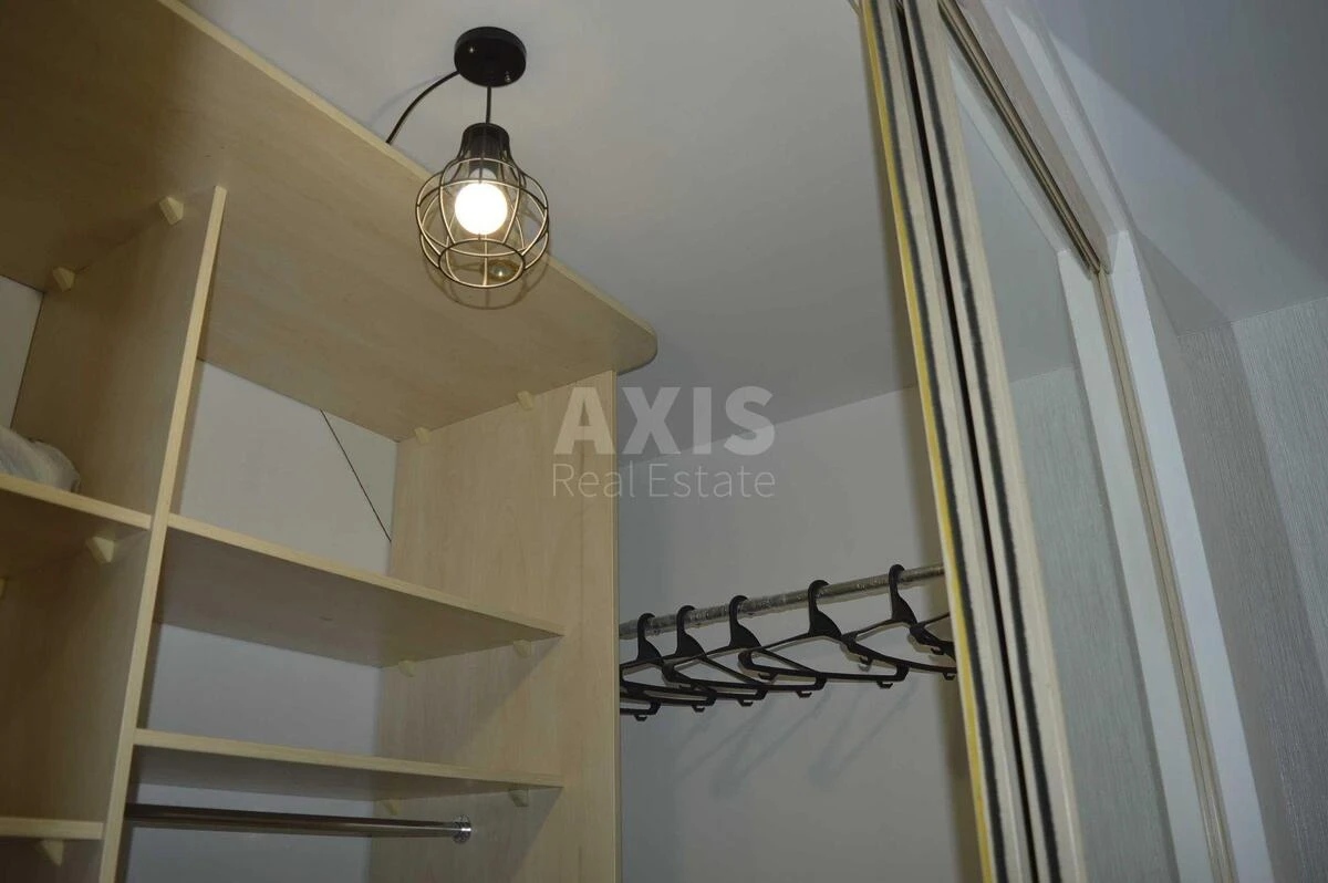 1k apartment vul. Radystiv 327197412