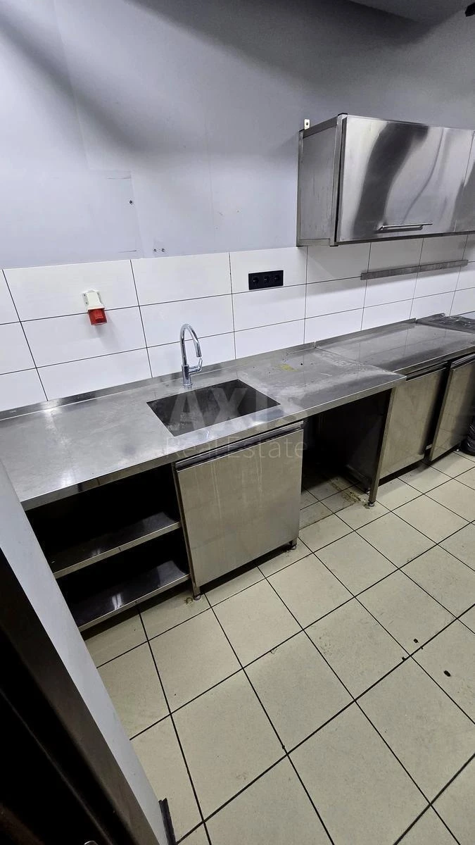 Office vul. Volodymyrs'ka 12В, 710m27049012