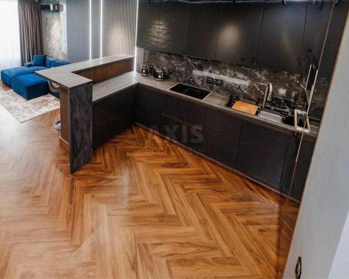 2k apartment nab. Dniprovs'ka 15Є647112