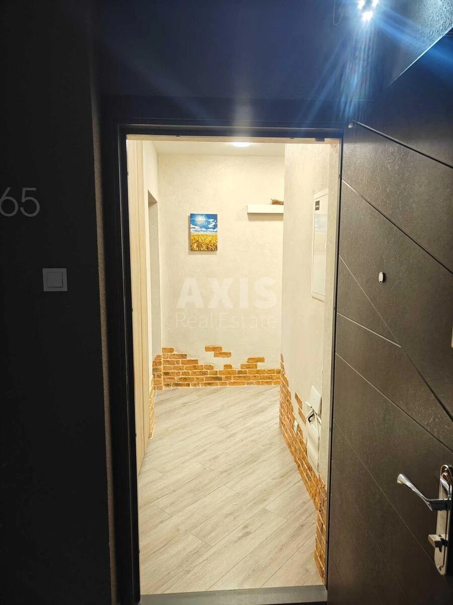1k apartment vul. Svyatoslava Khorobroho 11Б6919315