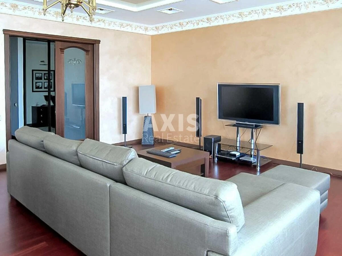 3к квартира ул. Ирининская 24 мая530063