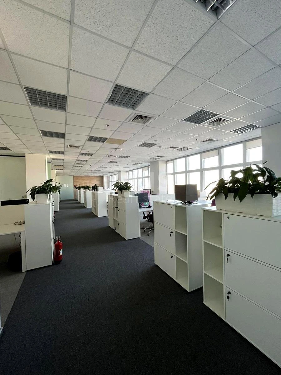 Office vul. Amosova Mykoly 12, 915m2692445