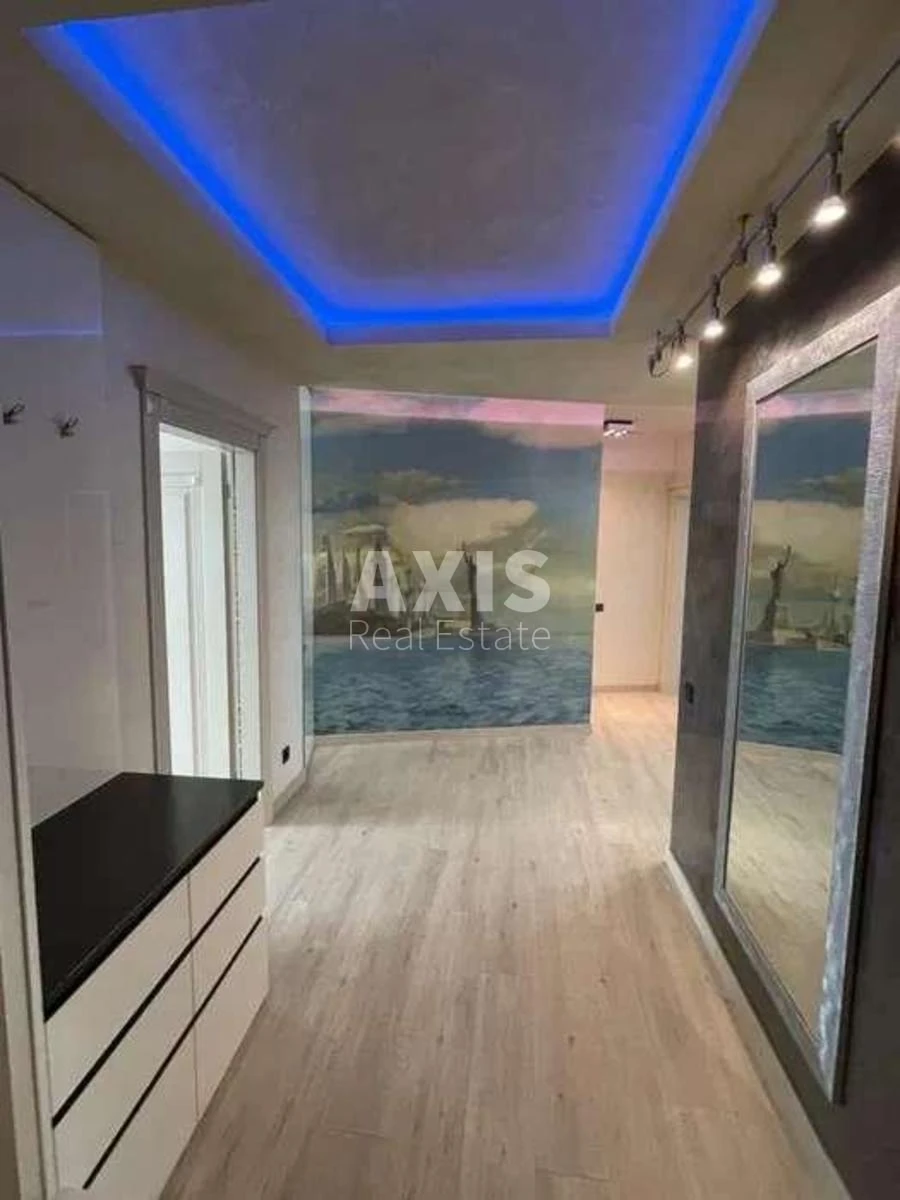 3k apartment vul. Sikors'kogo Igorja Aviakonstruktora 4280945