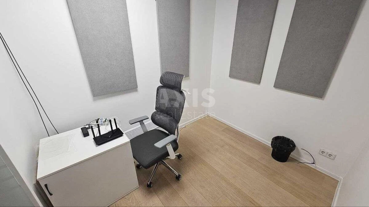 Office vul. Hmel'nyc'kogo Bogdana 19/21, 196m2661553