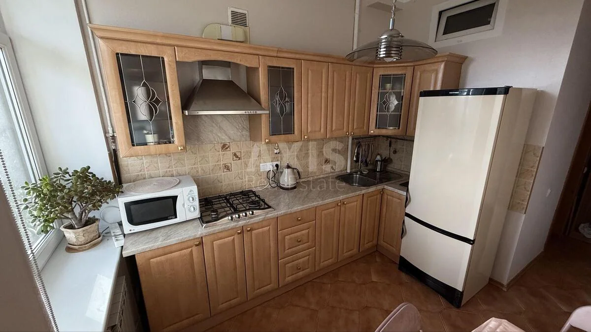 2к квартира ул. Кропивницкого 18