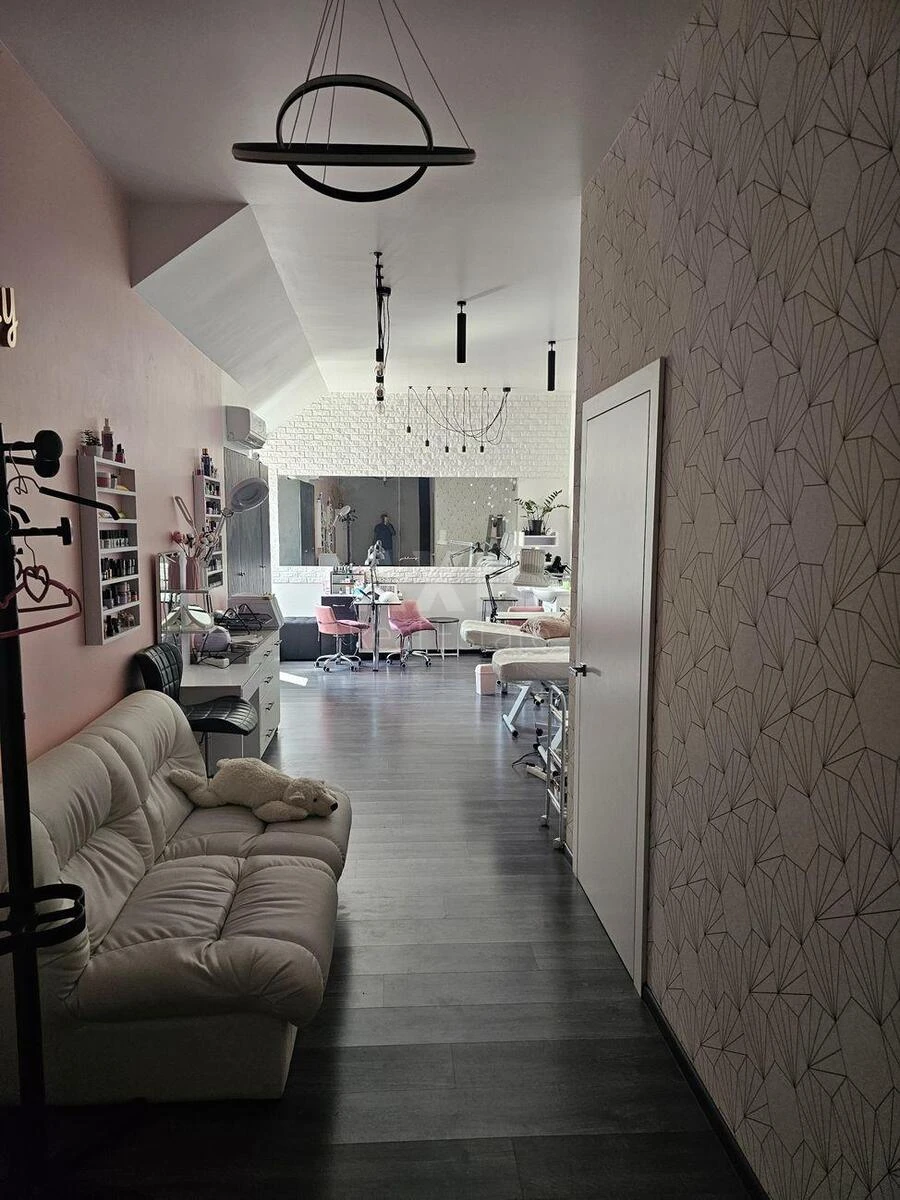 Объект торговли ул. Евгена Маланюка 55/2, 195м2645395